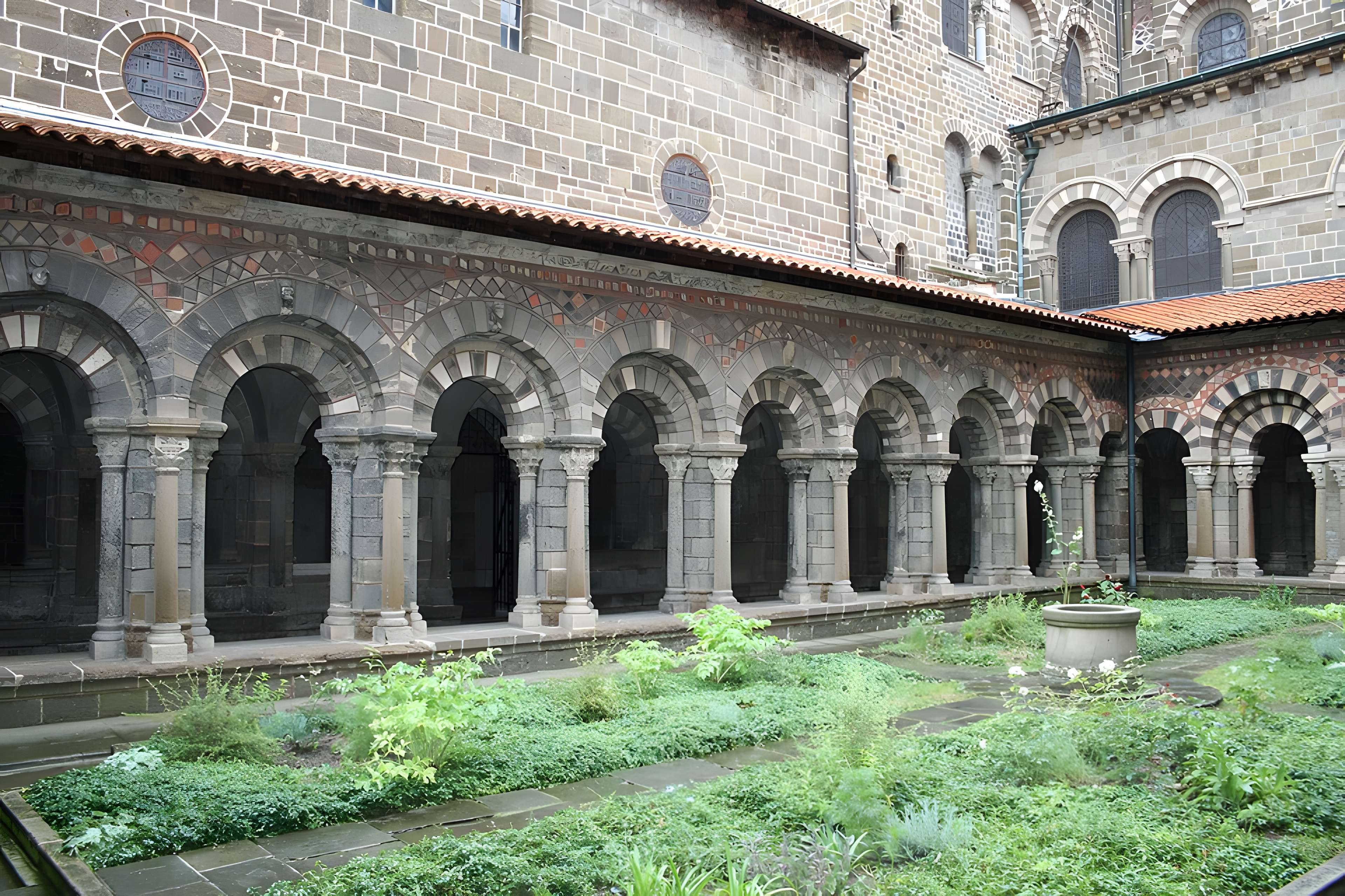 Cathédrale Notre-Dame-de-l'Annonciation du Puy En Velay 