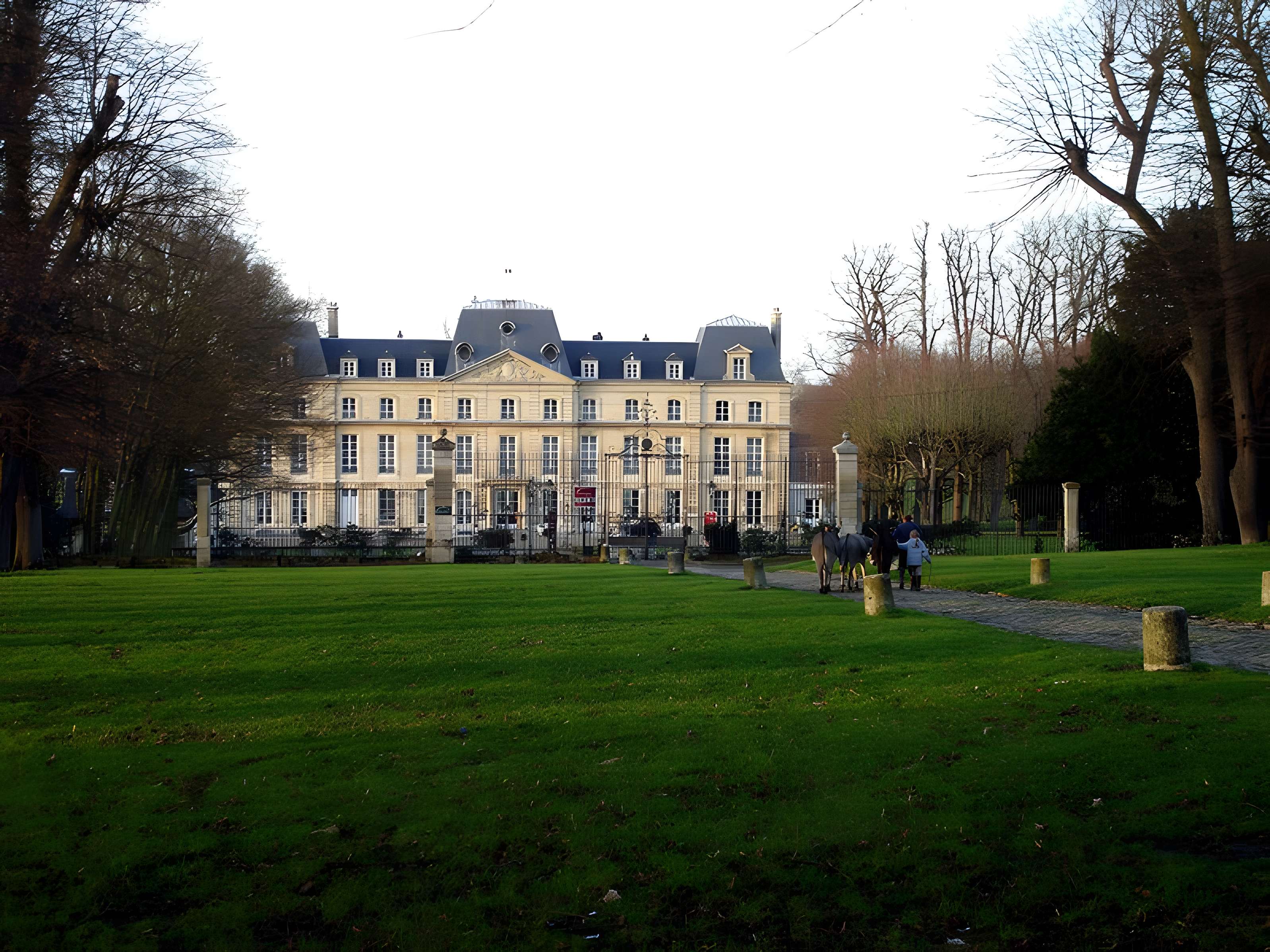 Château de Nointel dans le Val-d'Oise 