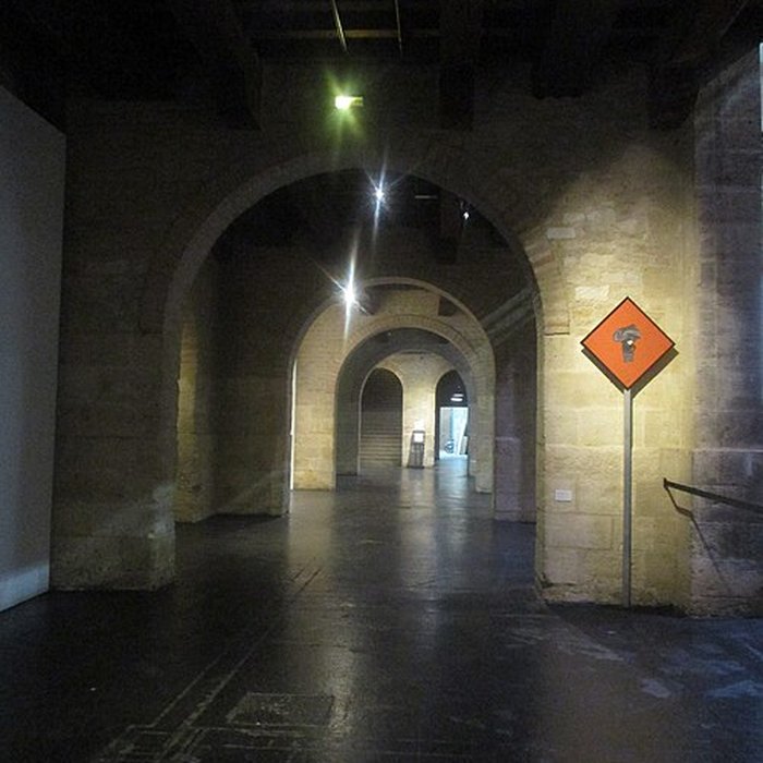 Photo de Centre darts plastiques contemporains de Bordeaux CAPC