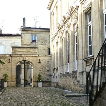 Musée des arts décoratifs et du design de Bordeaux
