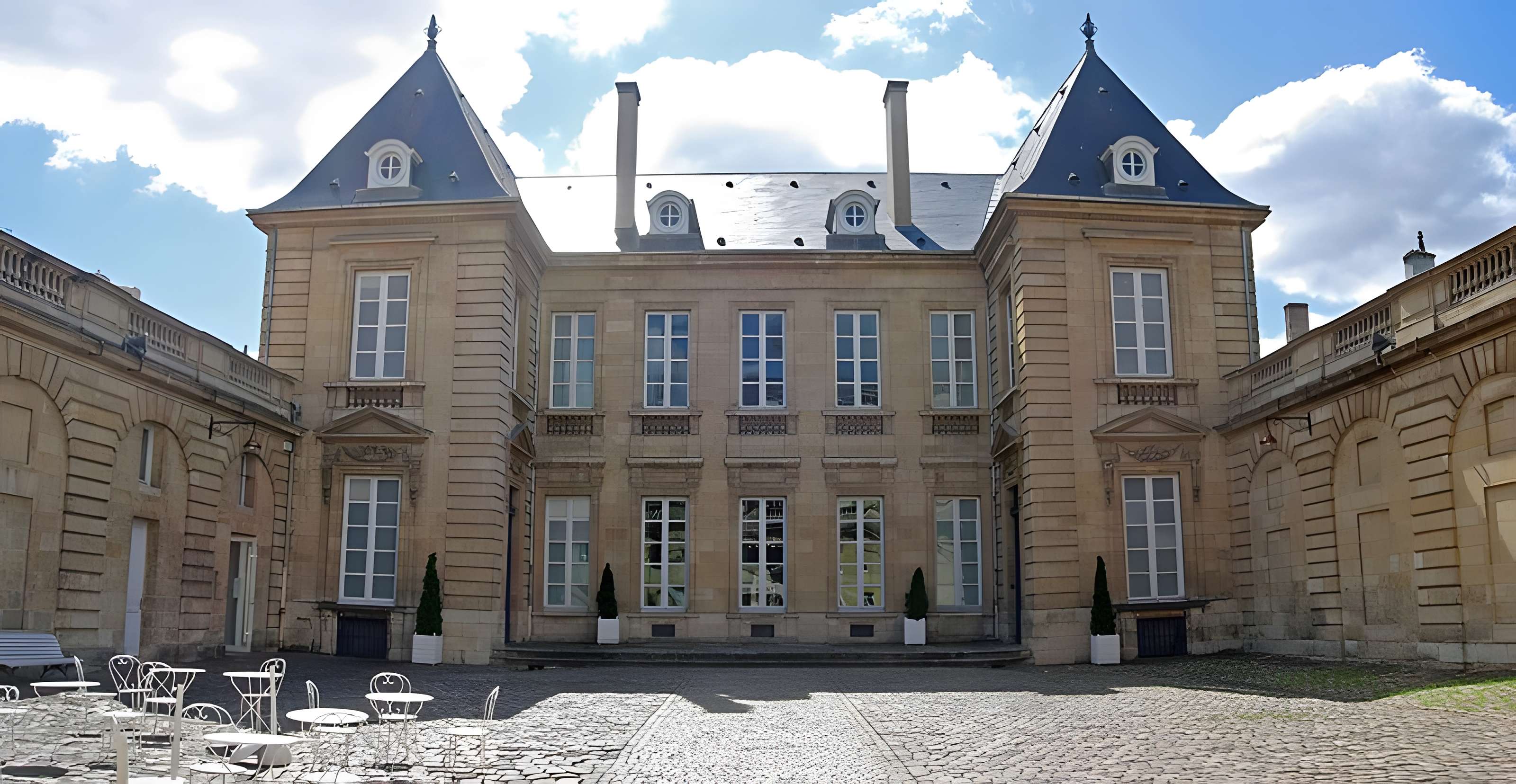 Musée des arts décoratifs et du design de Bordeaux