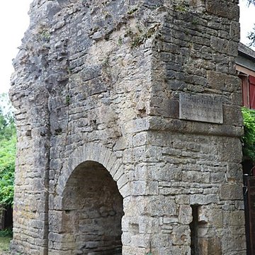 Château de Pierre-Perthuis