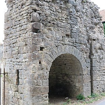 Château de Pierre-Perthuis
