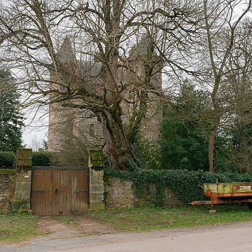 Château de Planèzes