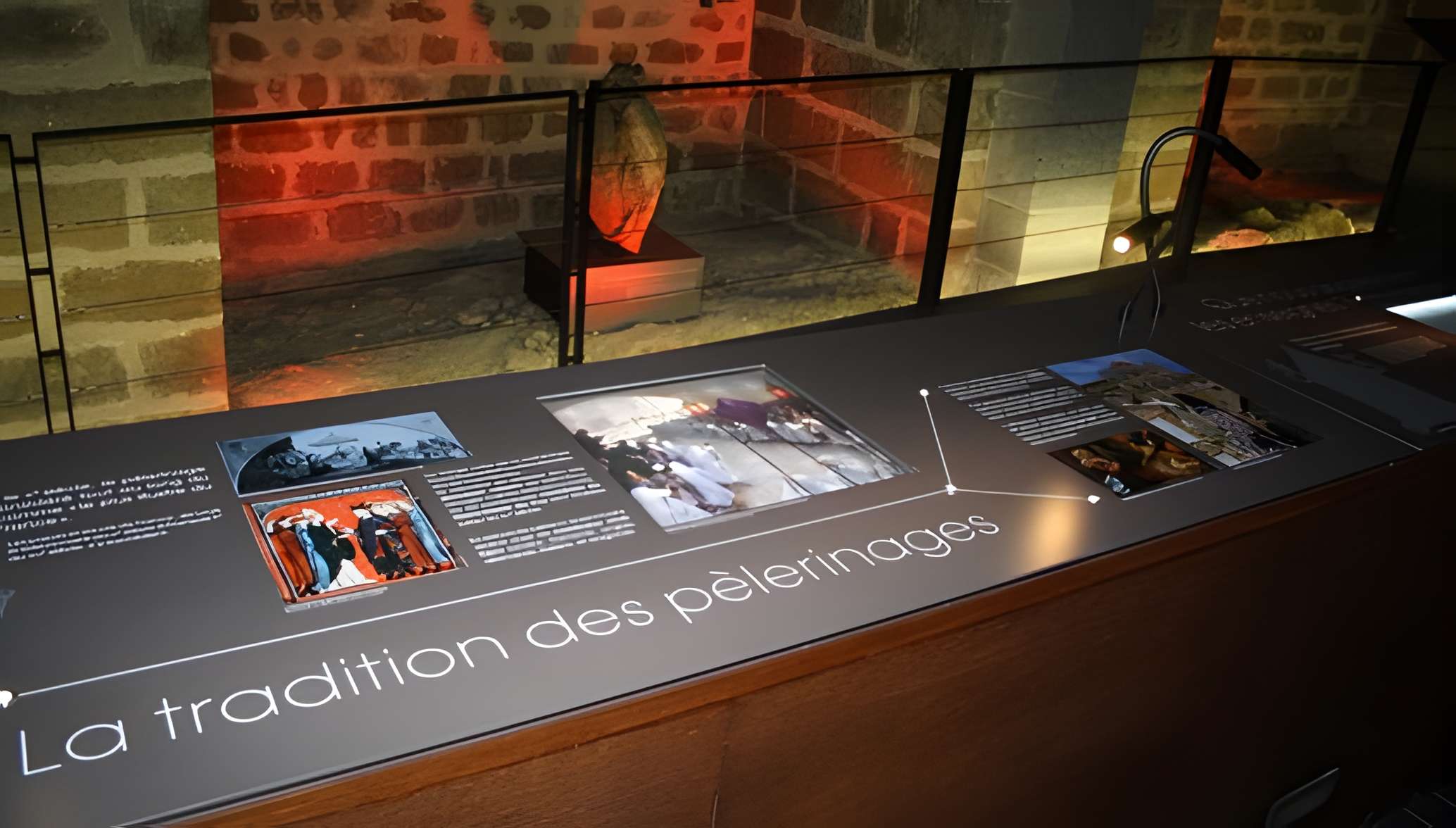 Musée interactif de l'Hôtel-Dieu du Puy-en-Velay intérieur du musée