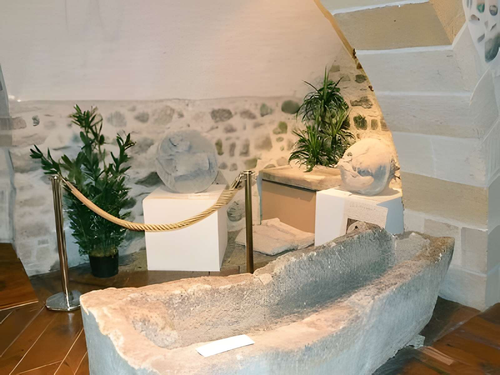 Espace Art Roman Maison du Tourisme à Clermont-Ferrand intérieur du musée