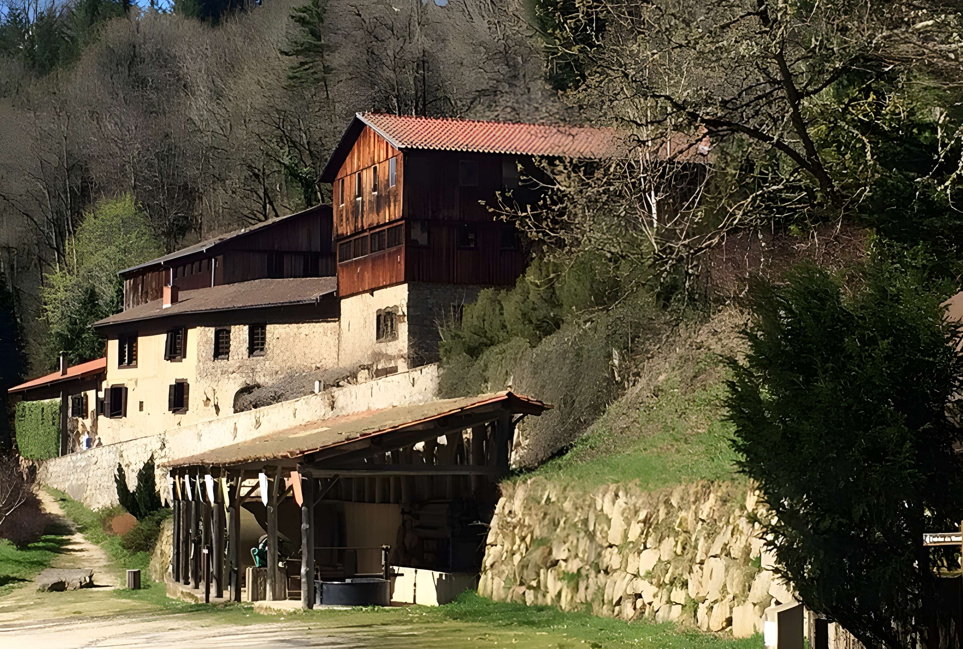 Moulin Richard de Bas : Musée historique de la Papeterie à Ambert