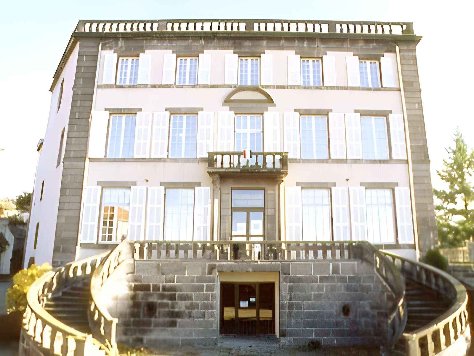 Musée municipal Marcel-Sahut à Volvic 