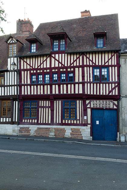 Photo de Musée d'art et d'histoire de Lisieux