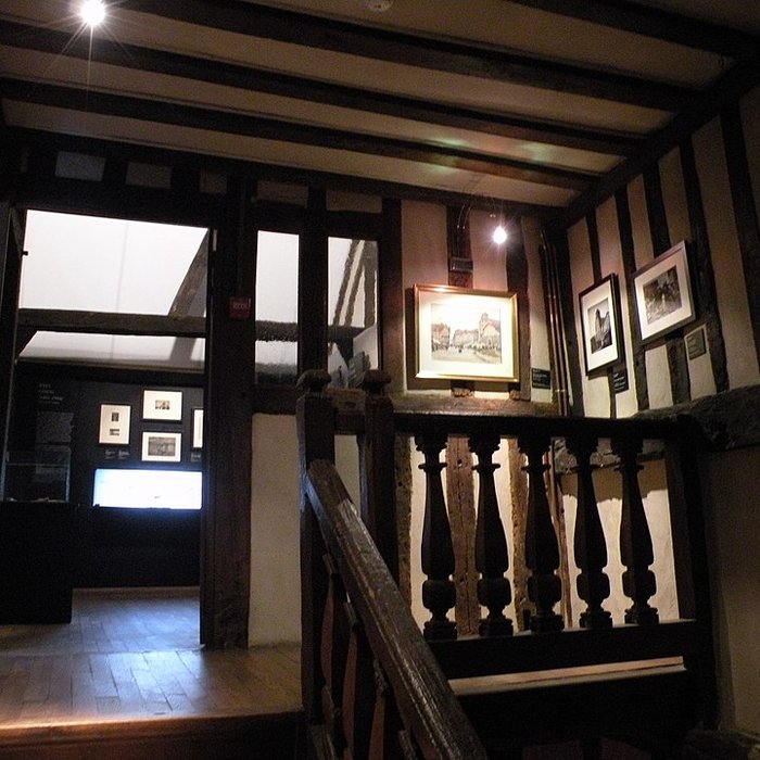 Photo de Musée dart et dhistoire de Lisieux