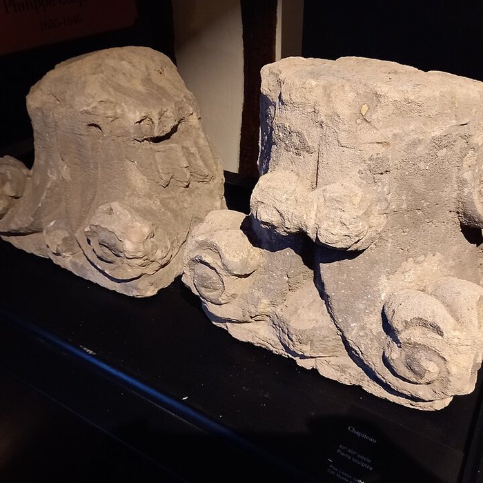 Photo de Musée dart et dhistoire de Lisieux