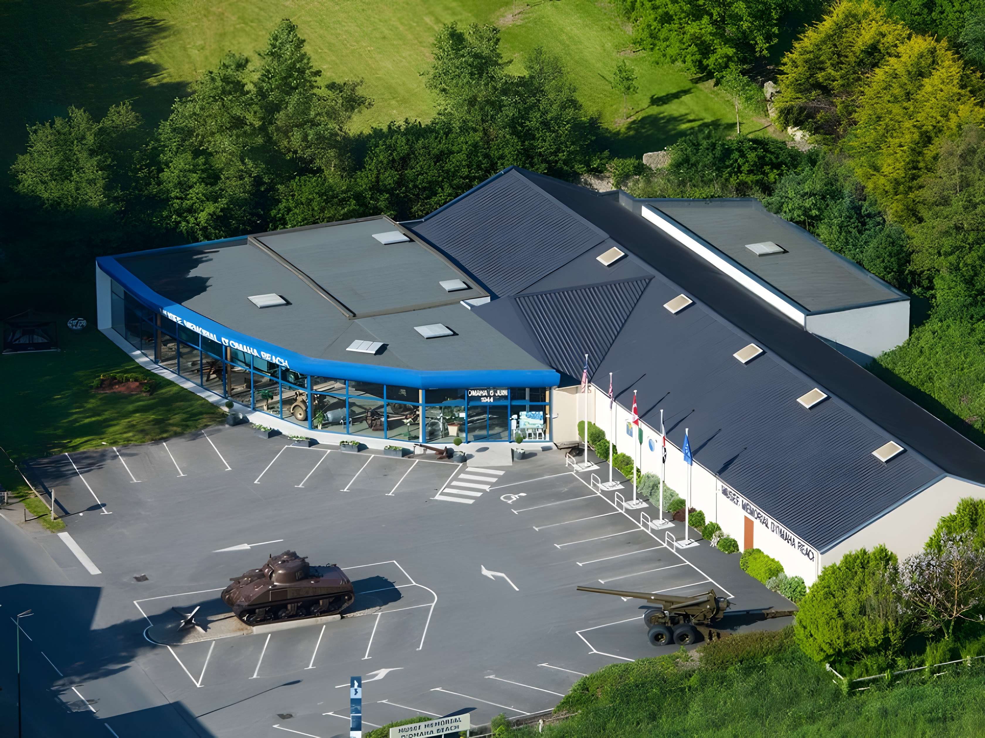 Musée Mémorial d'Omaha à Saint-Laurent-sur-Mer vue aérienne