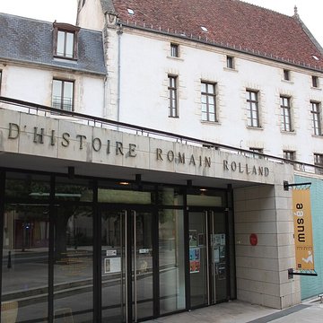 Musée dArt et dHistoire Romain Rolland à Clamecy