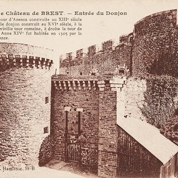 Musée de la carte postale à Baud