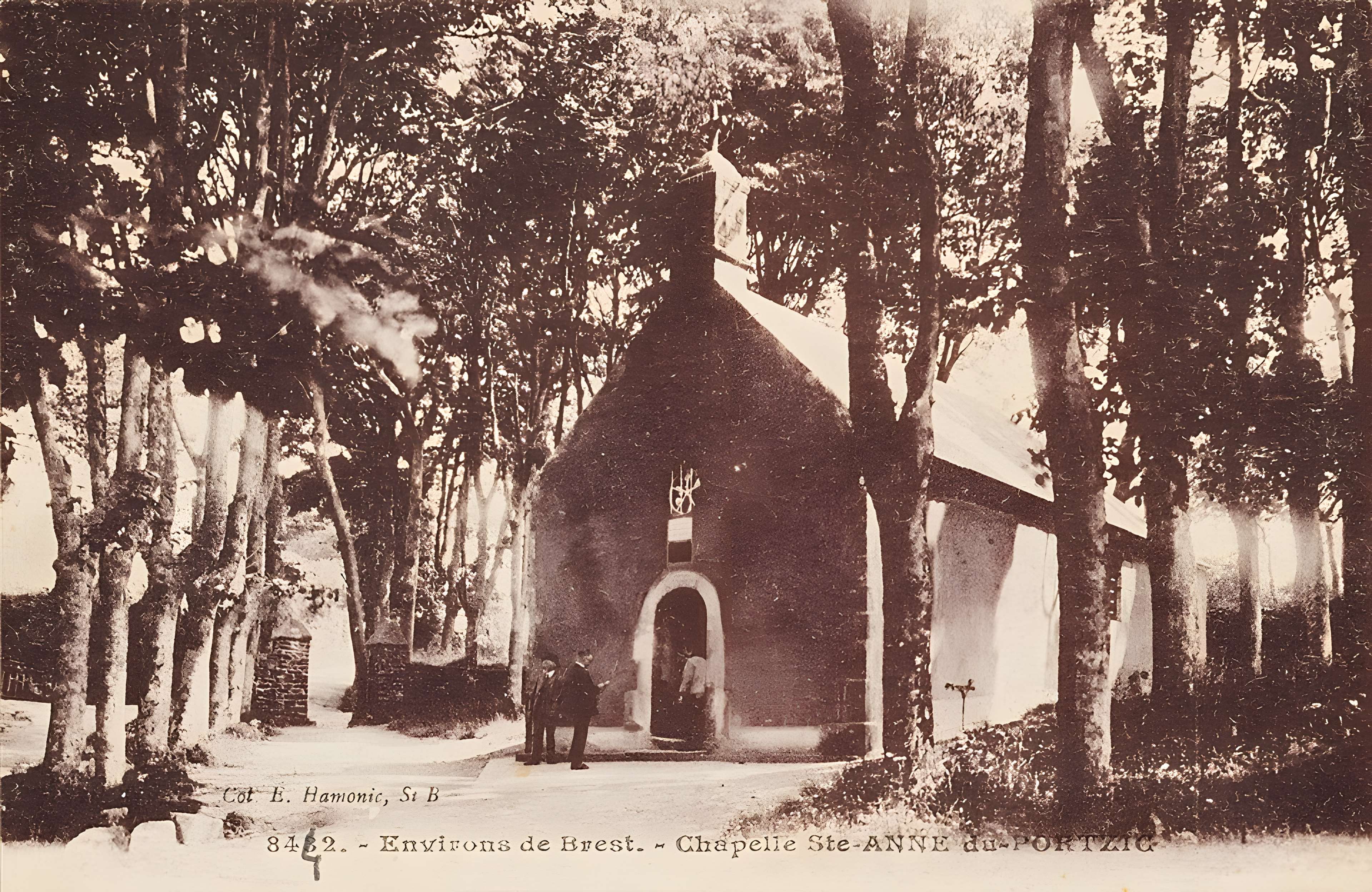 Musée de la carte postale à Baud