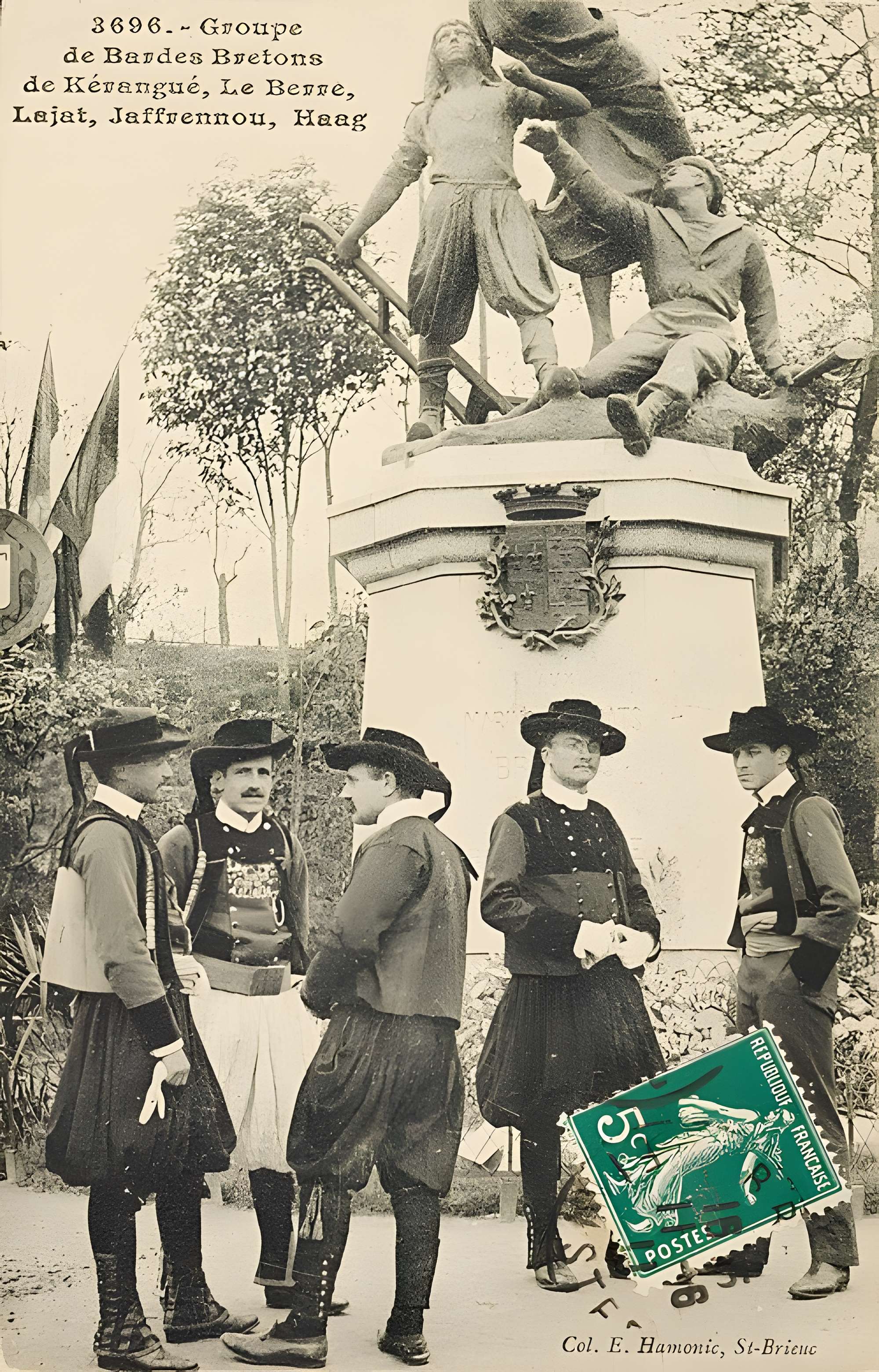 Musée de la carte postale à Baud