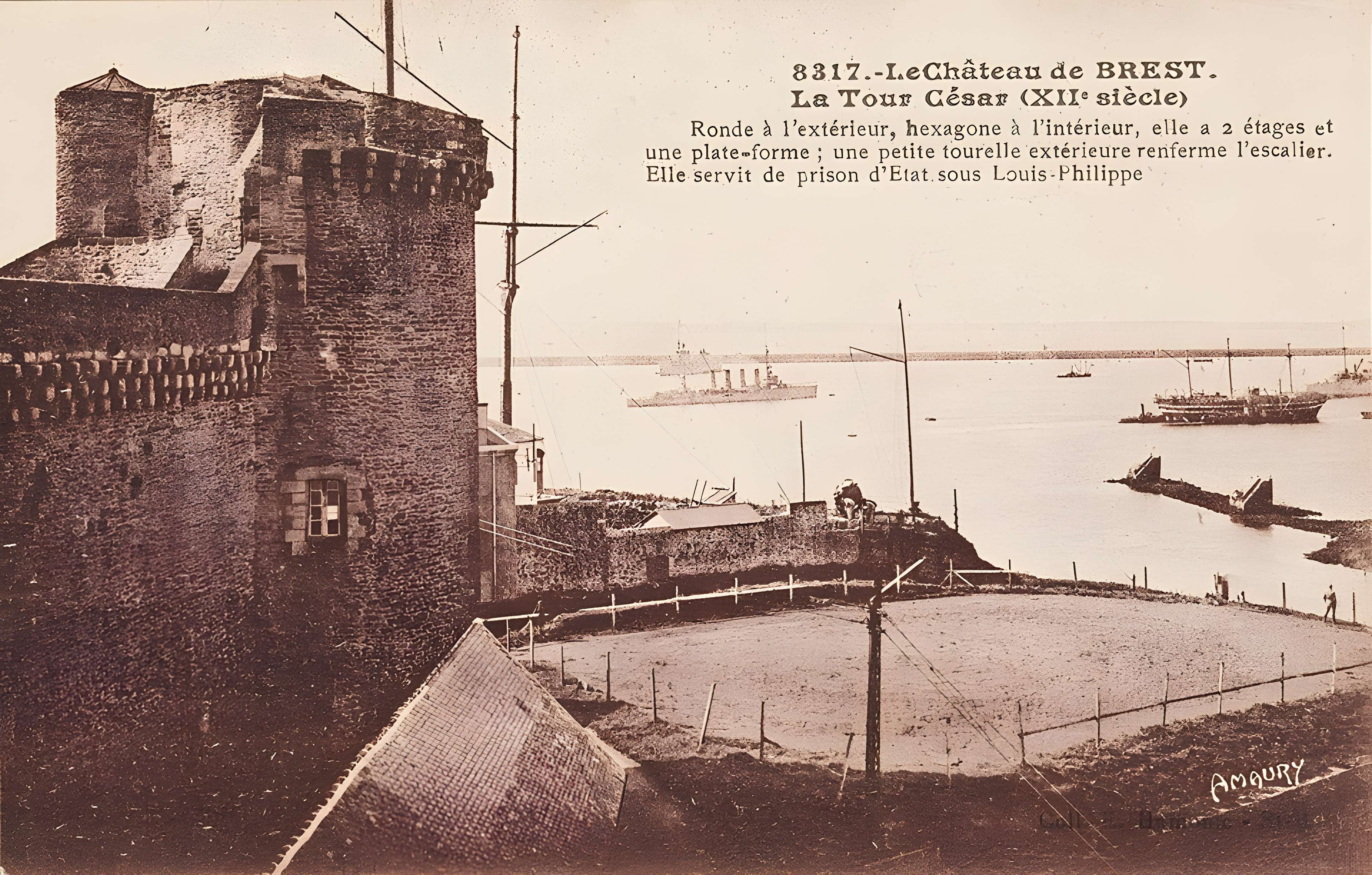 Musée de la carte postale à Baud
