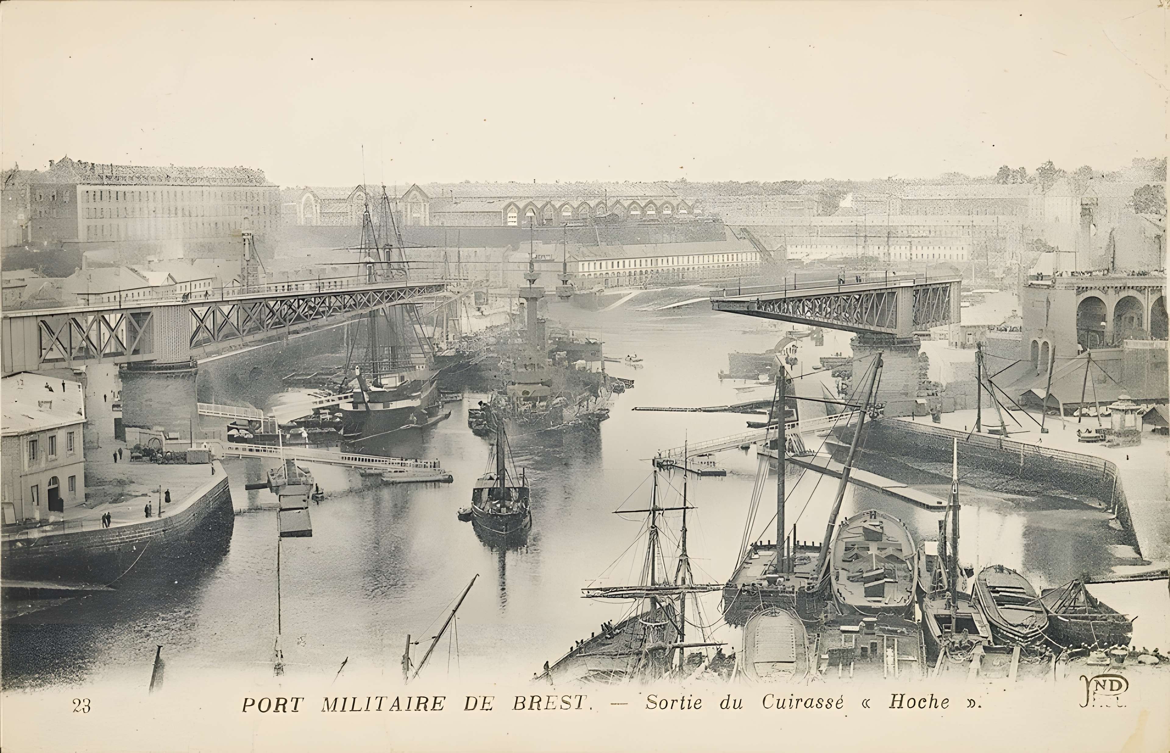 Musée de la carte postale à Baud
