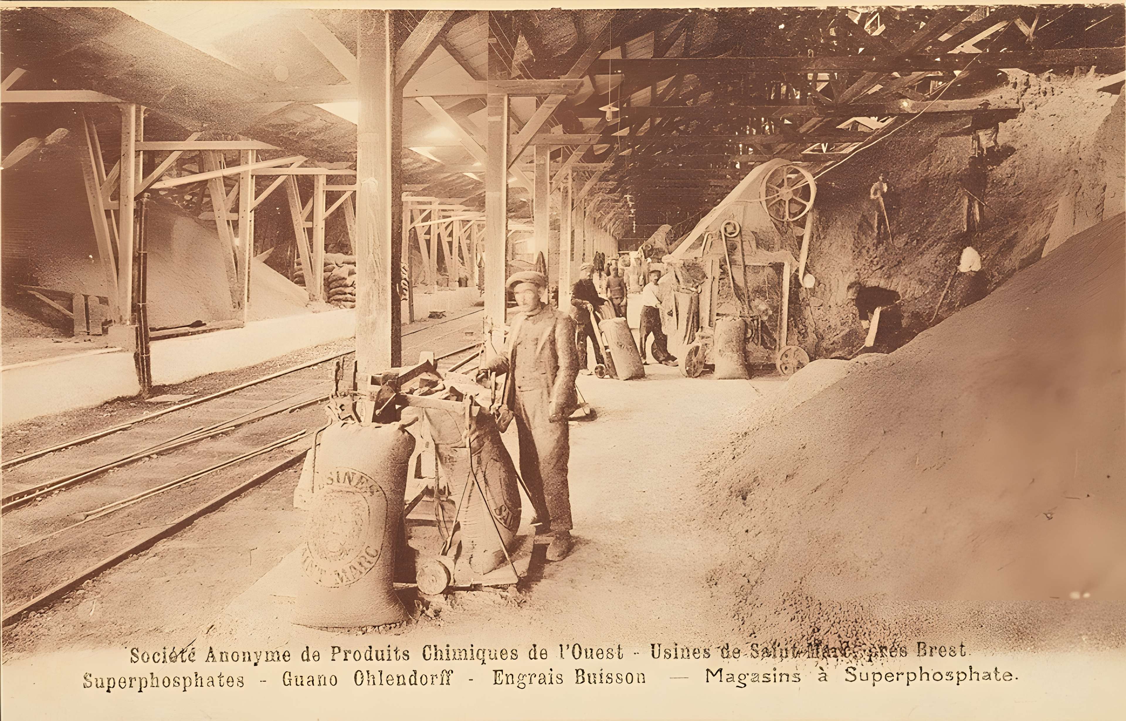 Musée de la carte postale à Baud