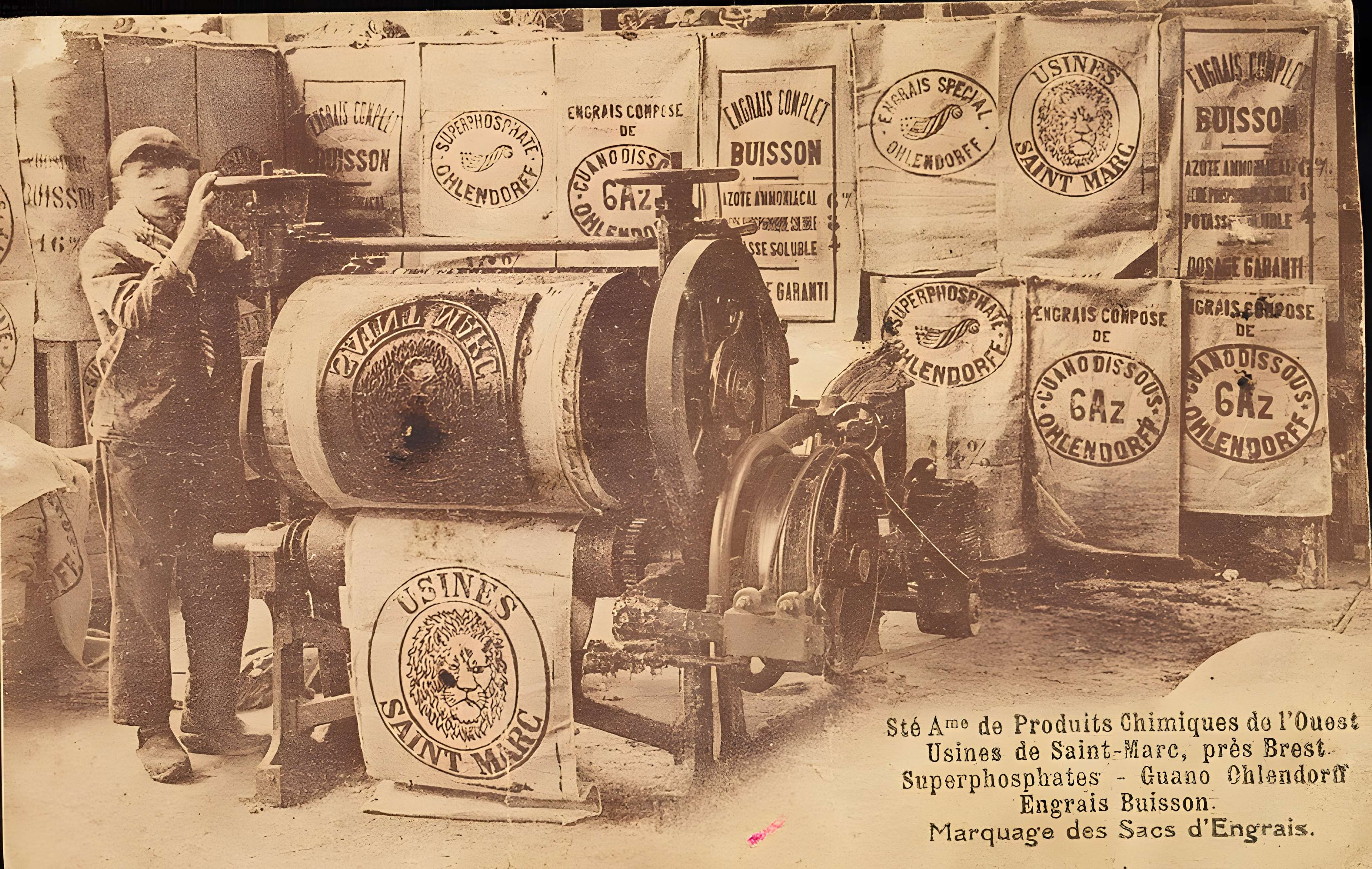 Musée de la carte postale à Baud