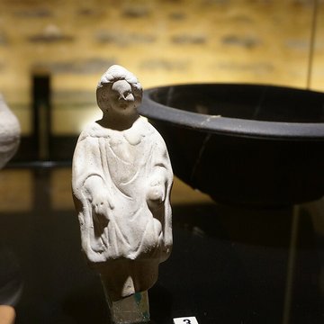 Le Musée De LArdenne à Charleville-Mézières