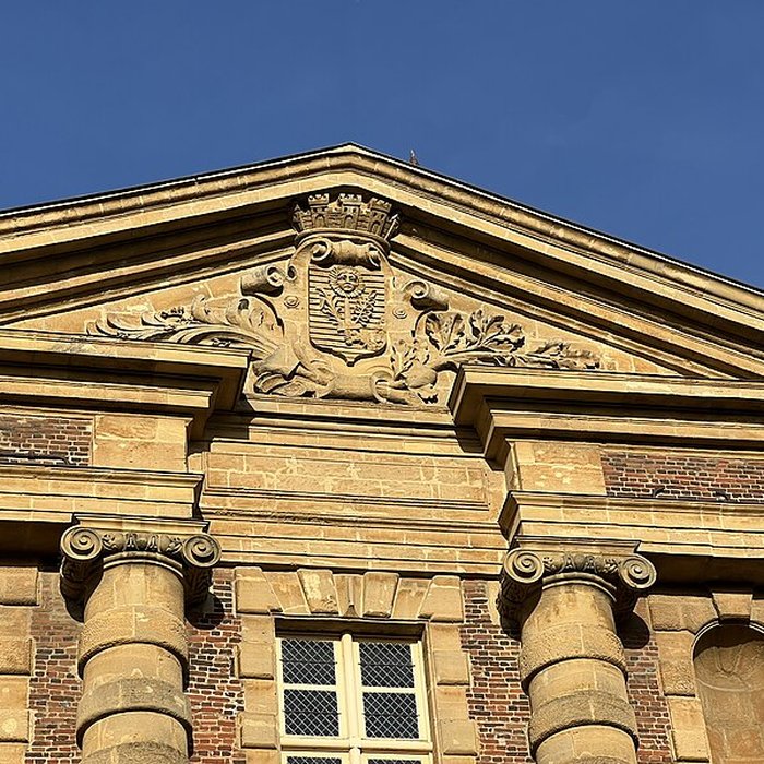 Photo de Vieux moulin, actuellement musées Rimbaud et de lArdenne