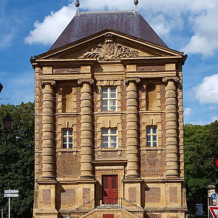 Photo de Vieux moulin, actuellement musées Rimbaud et de lArdenne