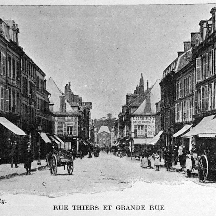 Photo de Vieux moulin, actuellement musées Rimbaud et de lArdenne