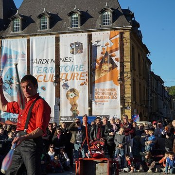 Vieux moulin, actuellement musées Rimbaud et de lArdenne
