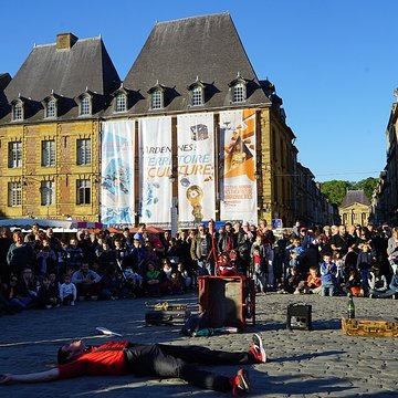 Vieux moulin, actuellement musées Rimbaud et de lArdenne