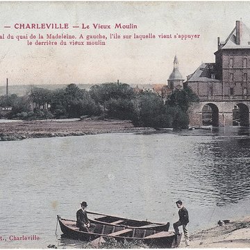 Vieux moulin, actuellement musées Rimbaud et de lArdenne