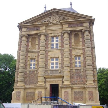 Vieux moulin, actuellement musées Rimbaud et de lArdenne
