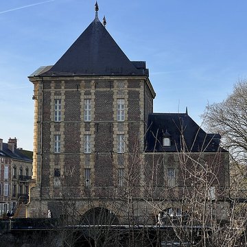 Vieux moulin, actuellement musées Rimbaud et de lArdenne