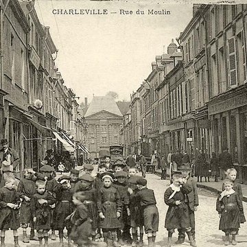 Vieux moulin, actuellement musées Rimbaud et de lArdenne