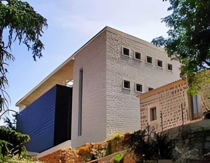 Le Musée de la Préhistoire de Sartène extérieur du musée