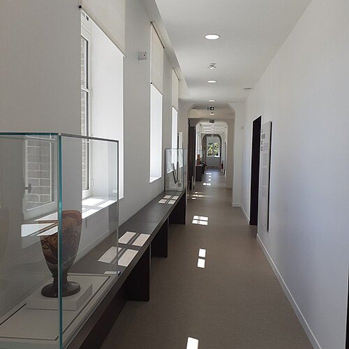 Photo de Musée du verre, de la pierre et du livre de Conches-en-Ouche