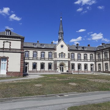 Musée du verre, de la pierre et du livre de Conches-en-Ouche