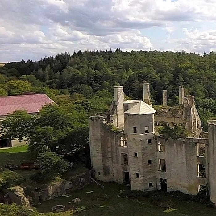 Photo de Château de Rochefort à Asnières-en-Montagne