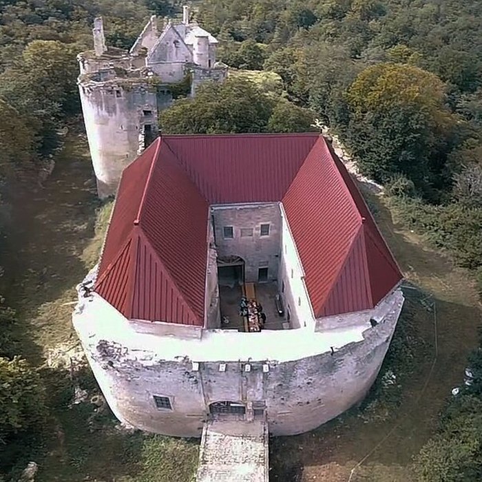 Photo de Château de Rochefort à Asnières-en-Montagne