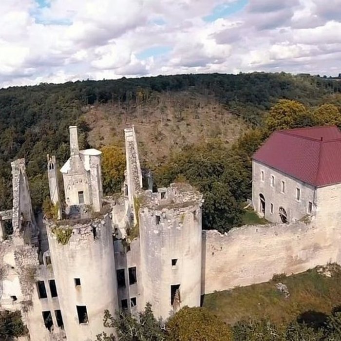 Photo de Château de Rochefort à Asnières-en-Montagne