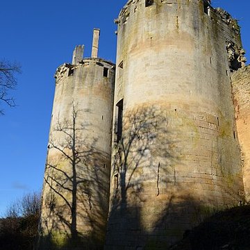 Château de Rochefort à Asnières-en-Montagne