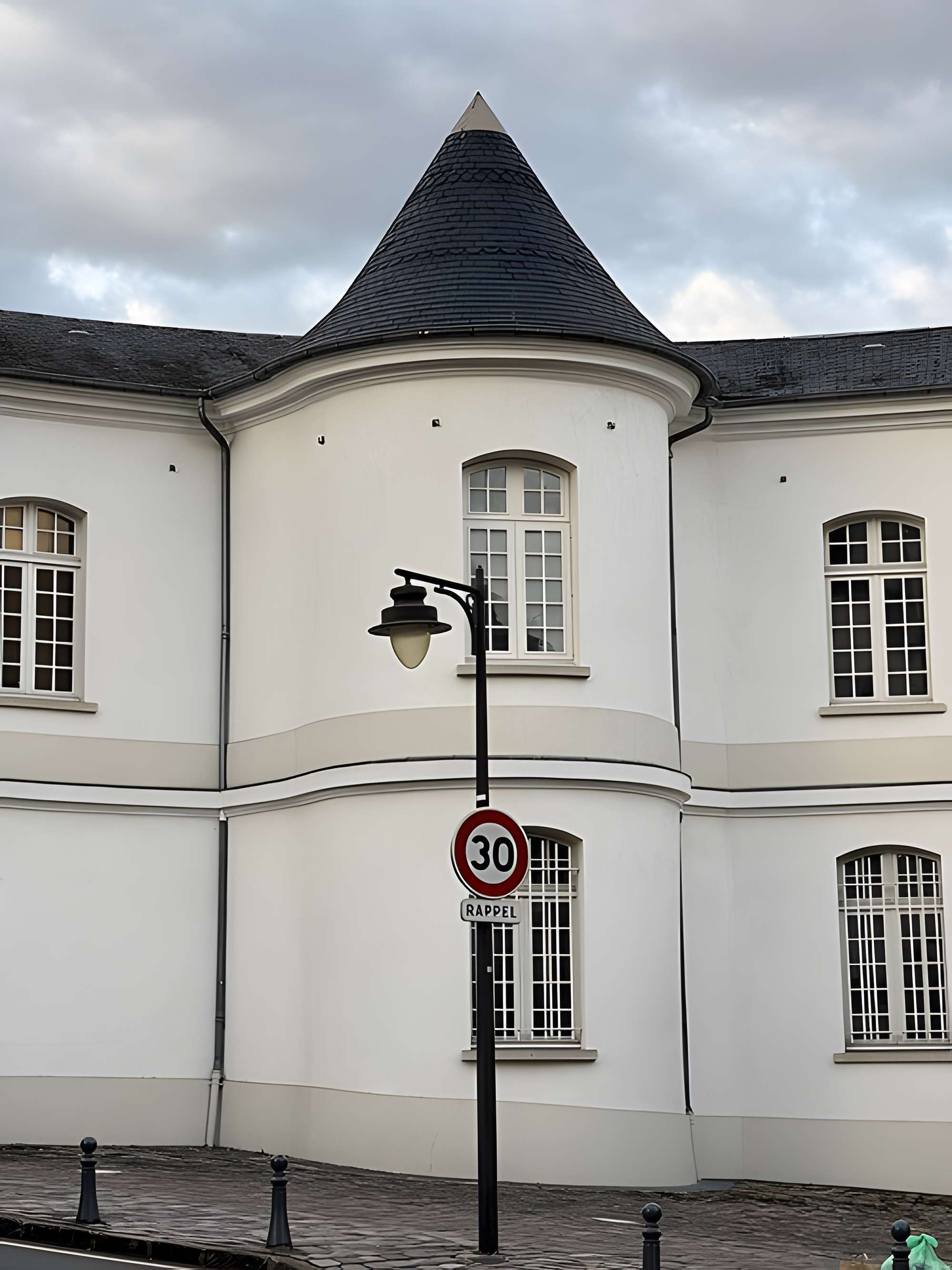 Musée français de la carte à jouer à Issy-les-Moulineaux