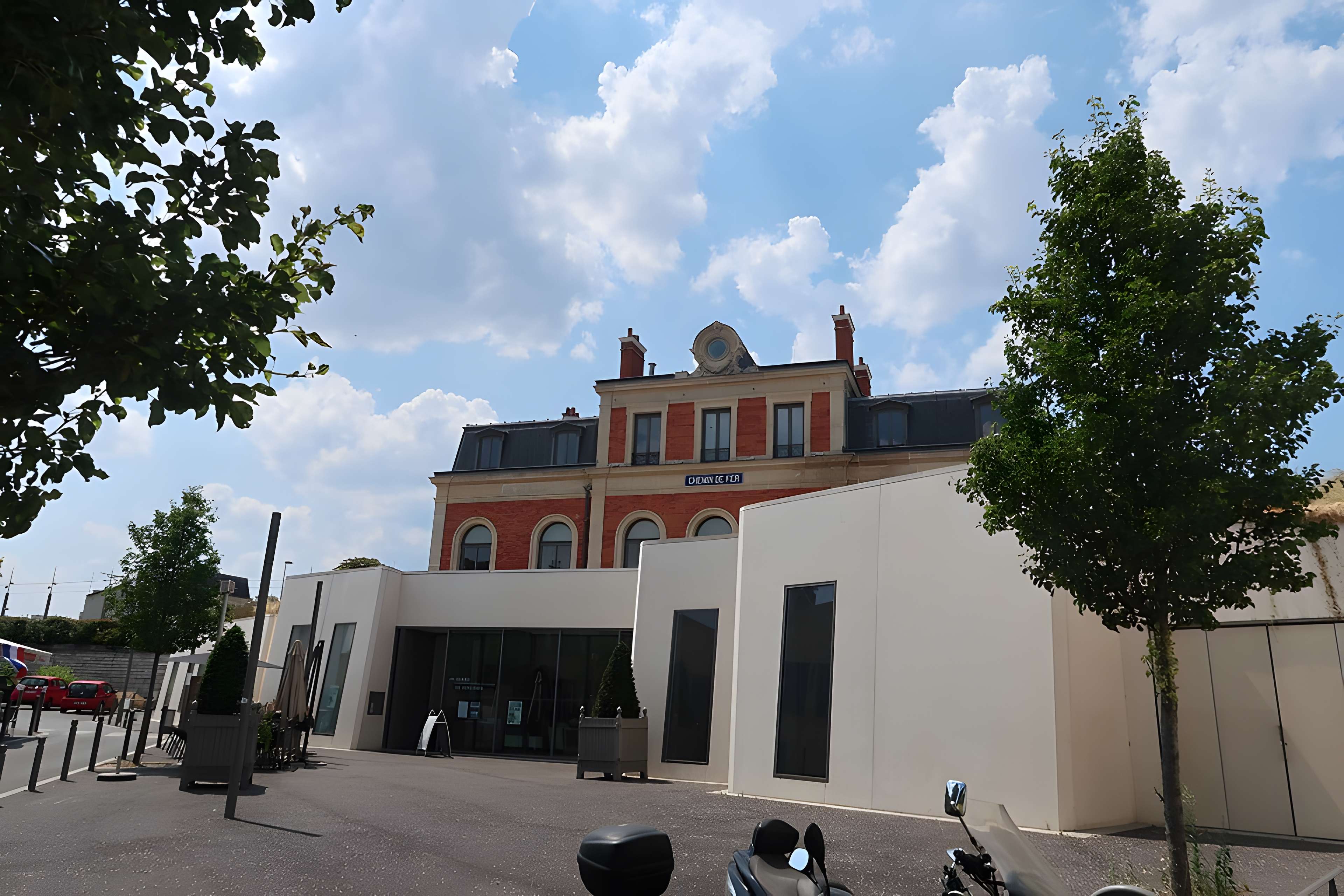 Musée d'Histoire Urbaine et Sociale de Suresnes