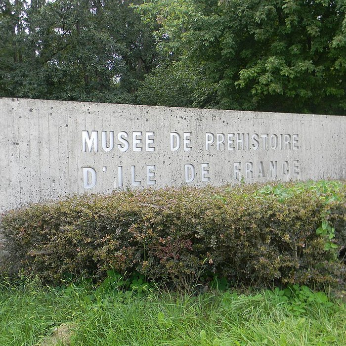 Photo de Musée départemental de Préhistoire dÎle-de-France à Nemours