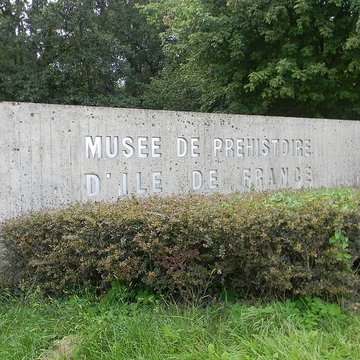 Musée départemental de Préhistoire dÎle-de-France à Nemours