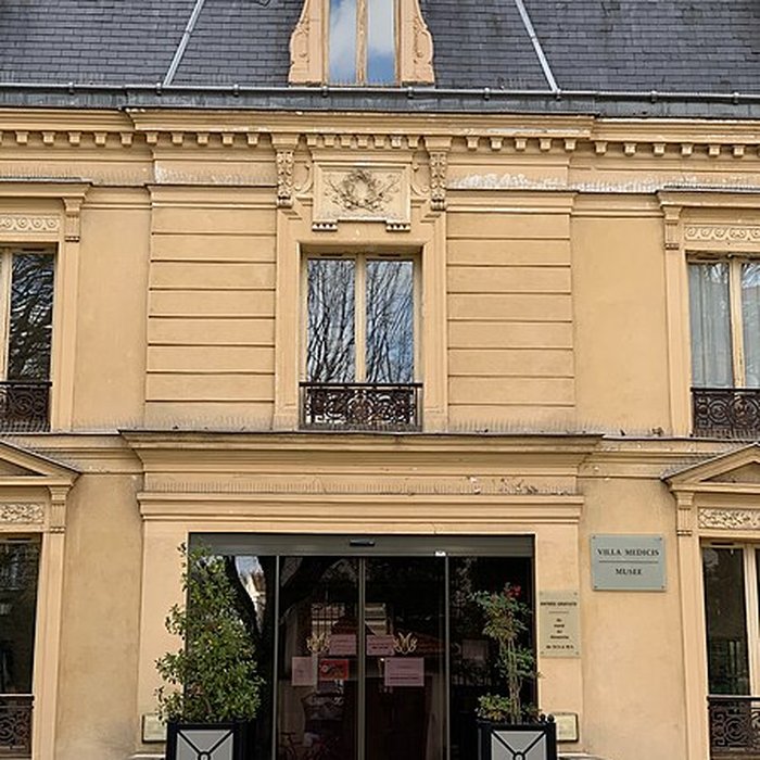 Photo de Villa Médicis : Carré Médicis à La Varenne Saint-Hilaire