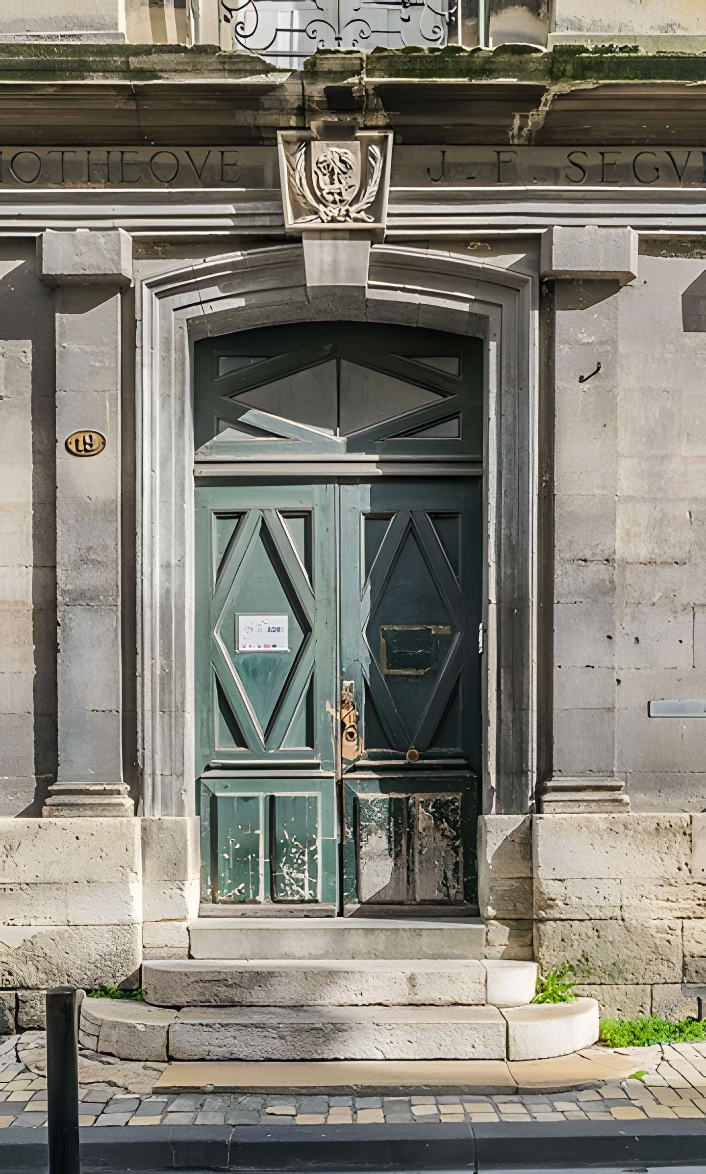 Musée archéologique de Nîmes