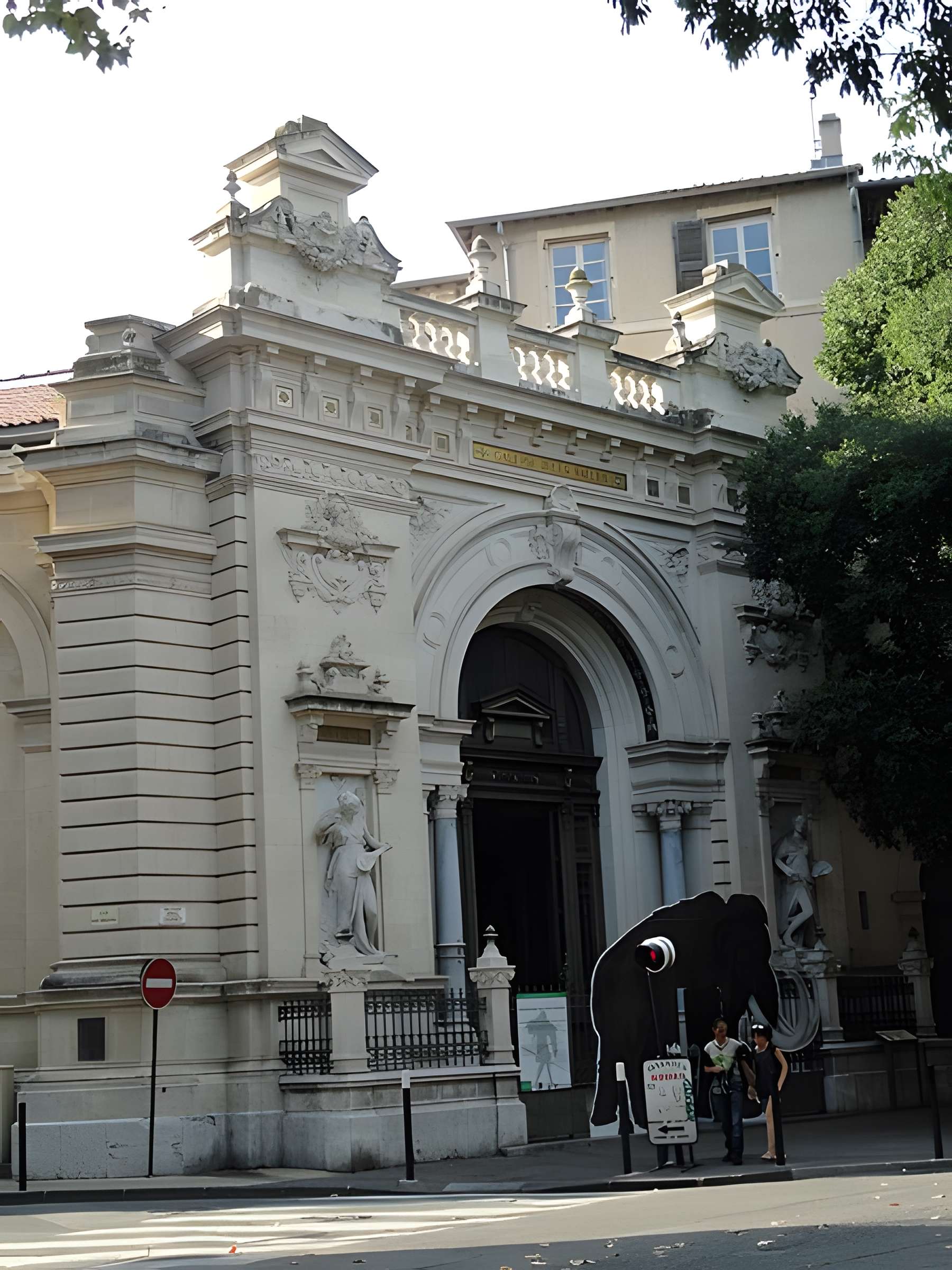 Muséum d'histoire naturelle de Nîmes