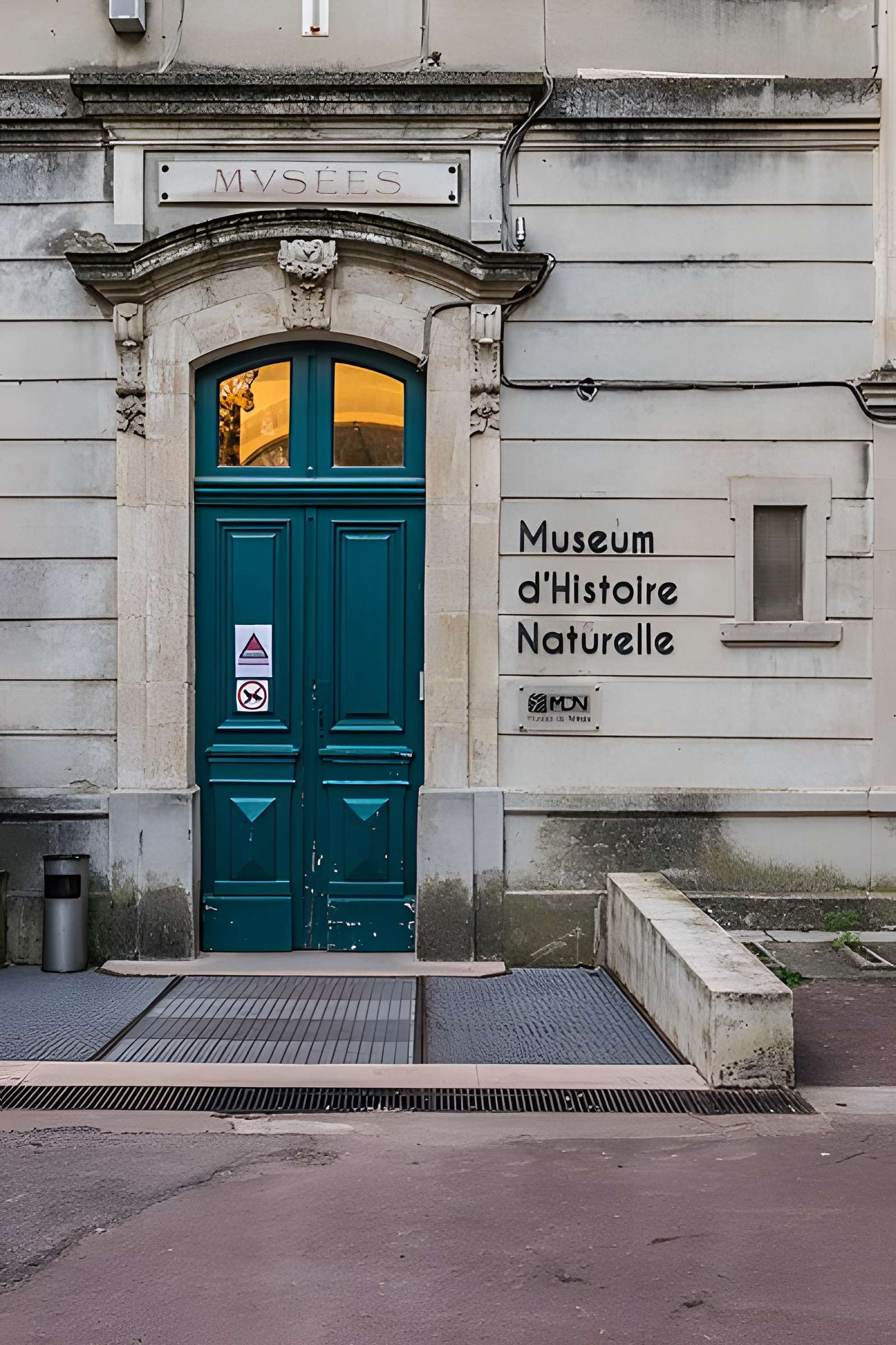 Muséum d'histoire naturelle de Nîmes