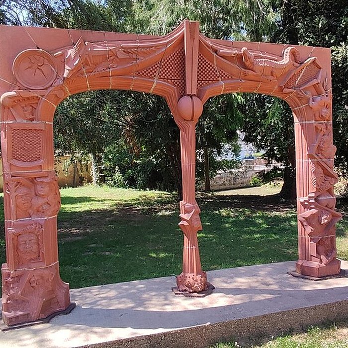 Photo de Château de Saint-Amand-en-Puisaye